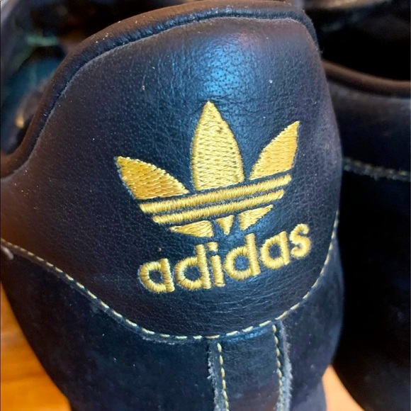 (SOLD) Retro Adidas Suede Samoa - Picture 9 of 12